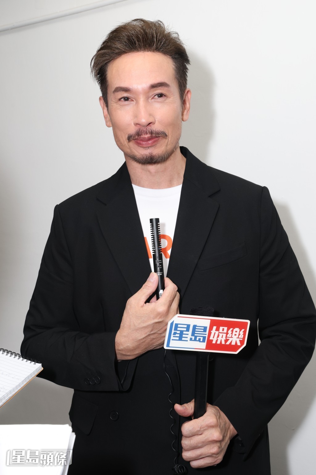 陳豪解釋咖啡店分店結業，因業主收回店鋪作其他發展，自己會尋找合適的店鋪。