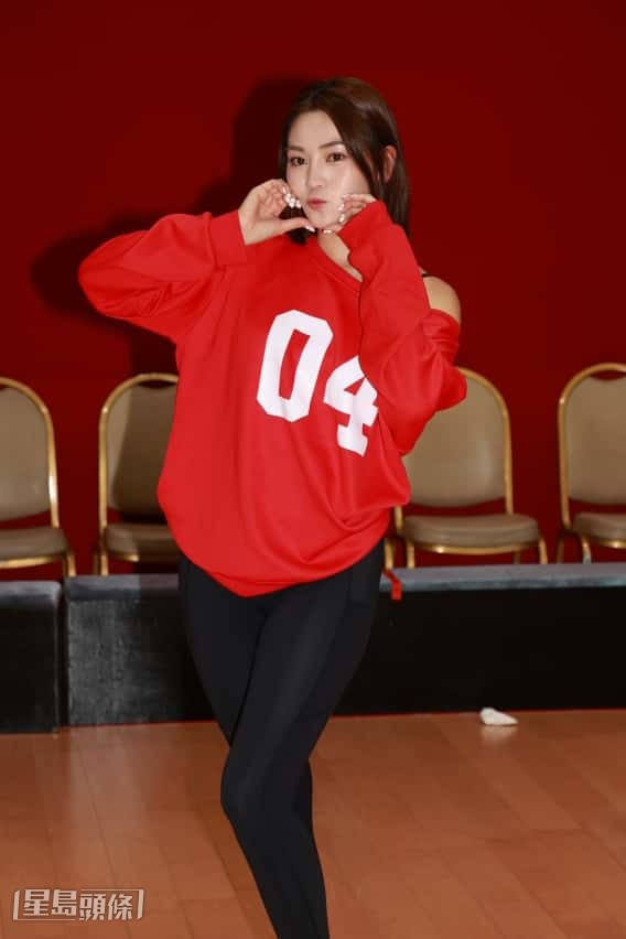 Carman大讚黃家俊是精明人,清楚知道之前對方是追求劉晨芝但不成功。 Carman大讚黃家俊是精明人,清楚知道之前對方是追求劉晨芝但不成功。