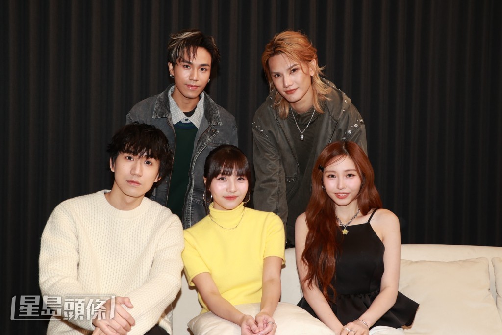 Jeremy、Ivy So、Jason Loi、吳冰、吳肇軒及193一起為ViuTv 全新競技遊戲綜藝節目《骰界》擔任主持。