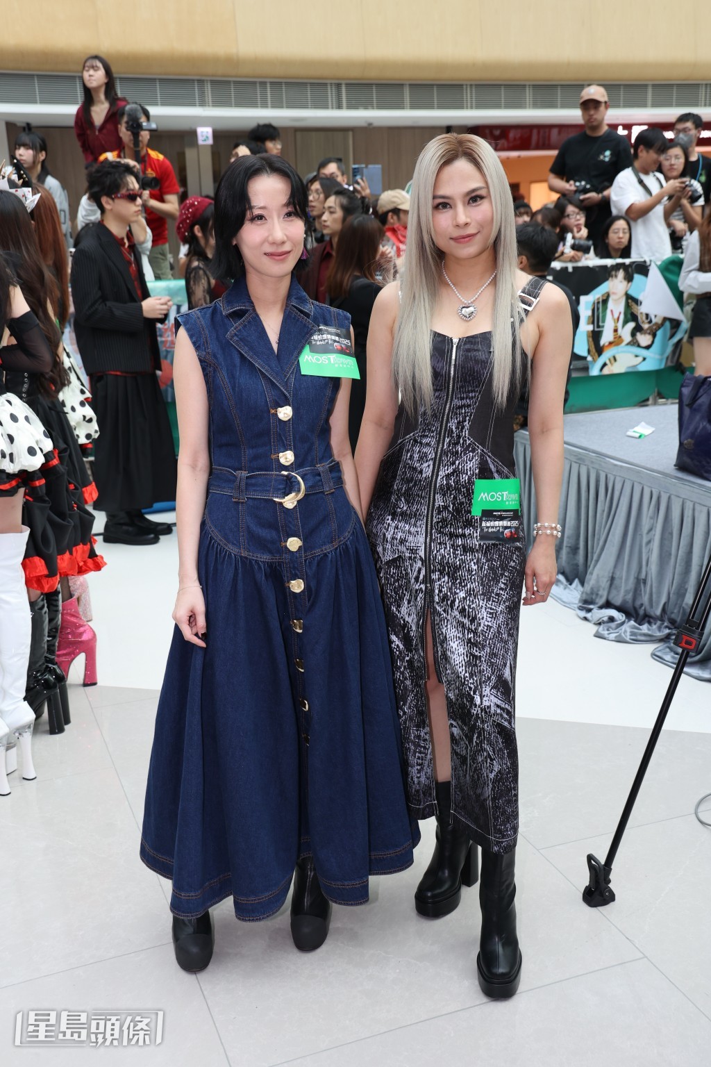 兩位都表示只睡了4小時,十分忙碌! 兩位都表示只睡了4小時,十分忙碌!