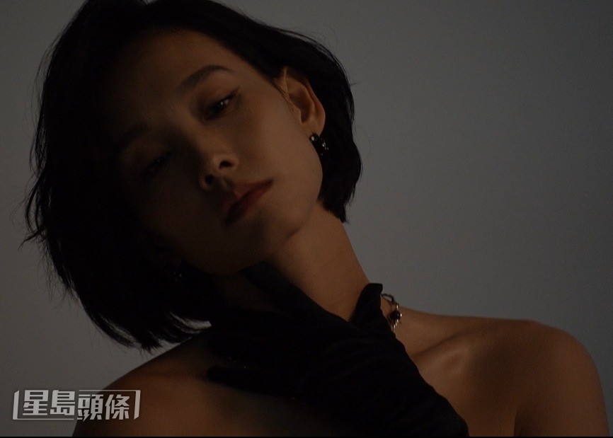 首次踏足劇場，她形容壓力一定有！