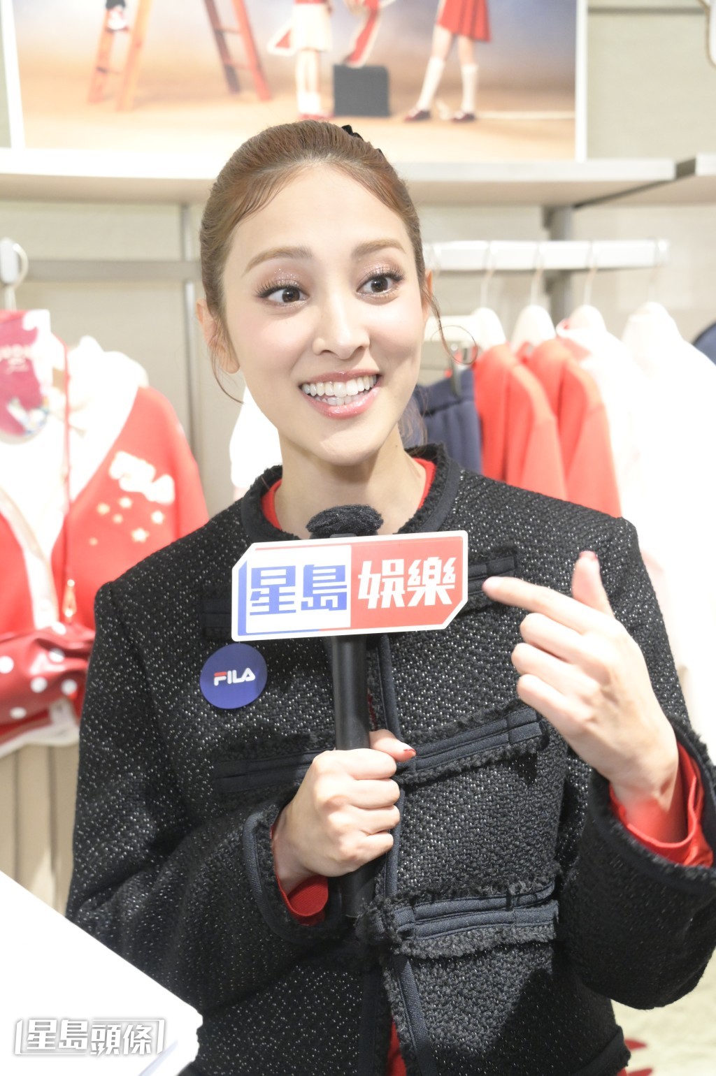 Grace指農曆年將會一家五口去旅行。