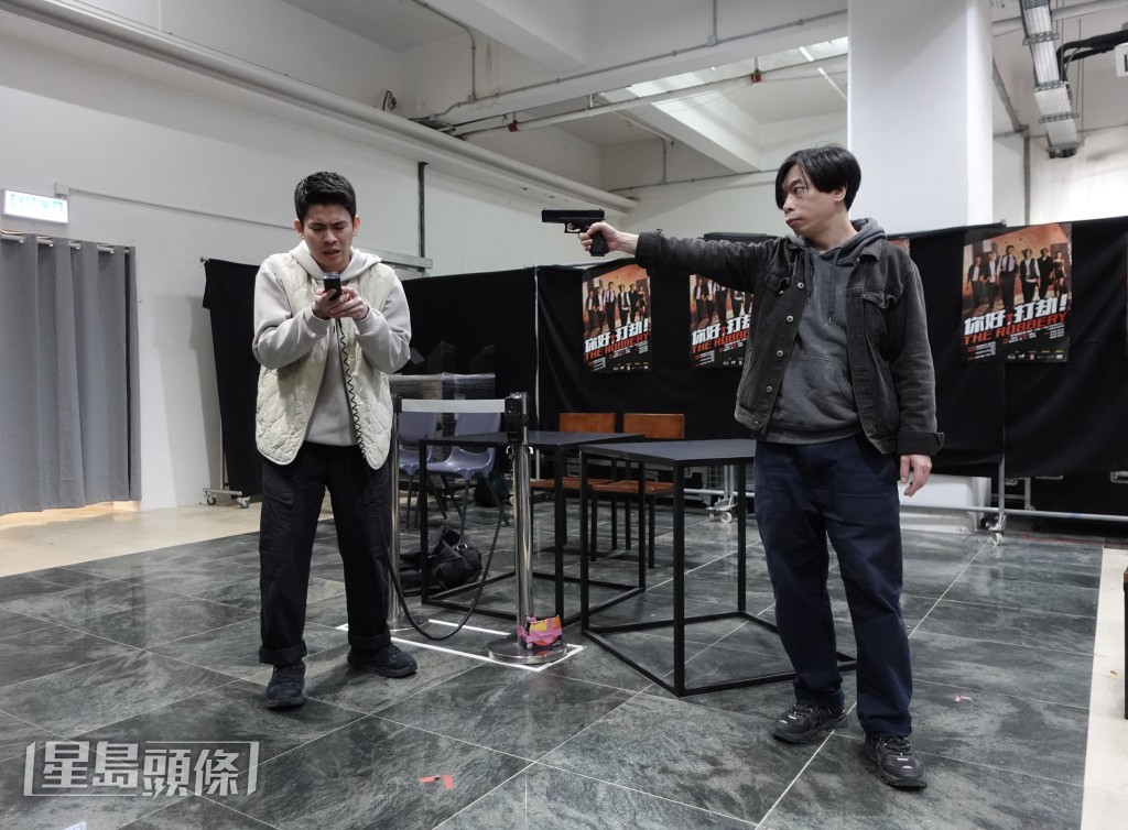 楊偉倫飾演其中一位賊仔。