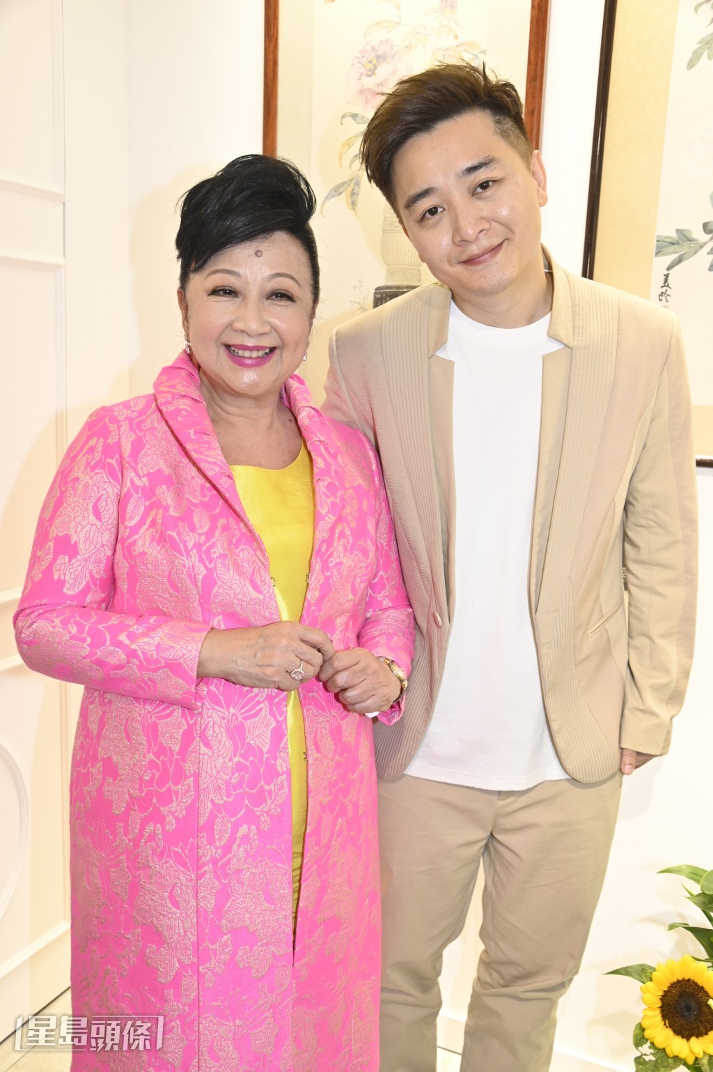 李居明透露原先邀請譚輝智擔任「新光黃埔影藝城」首位舉行音樂會的歌手。