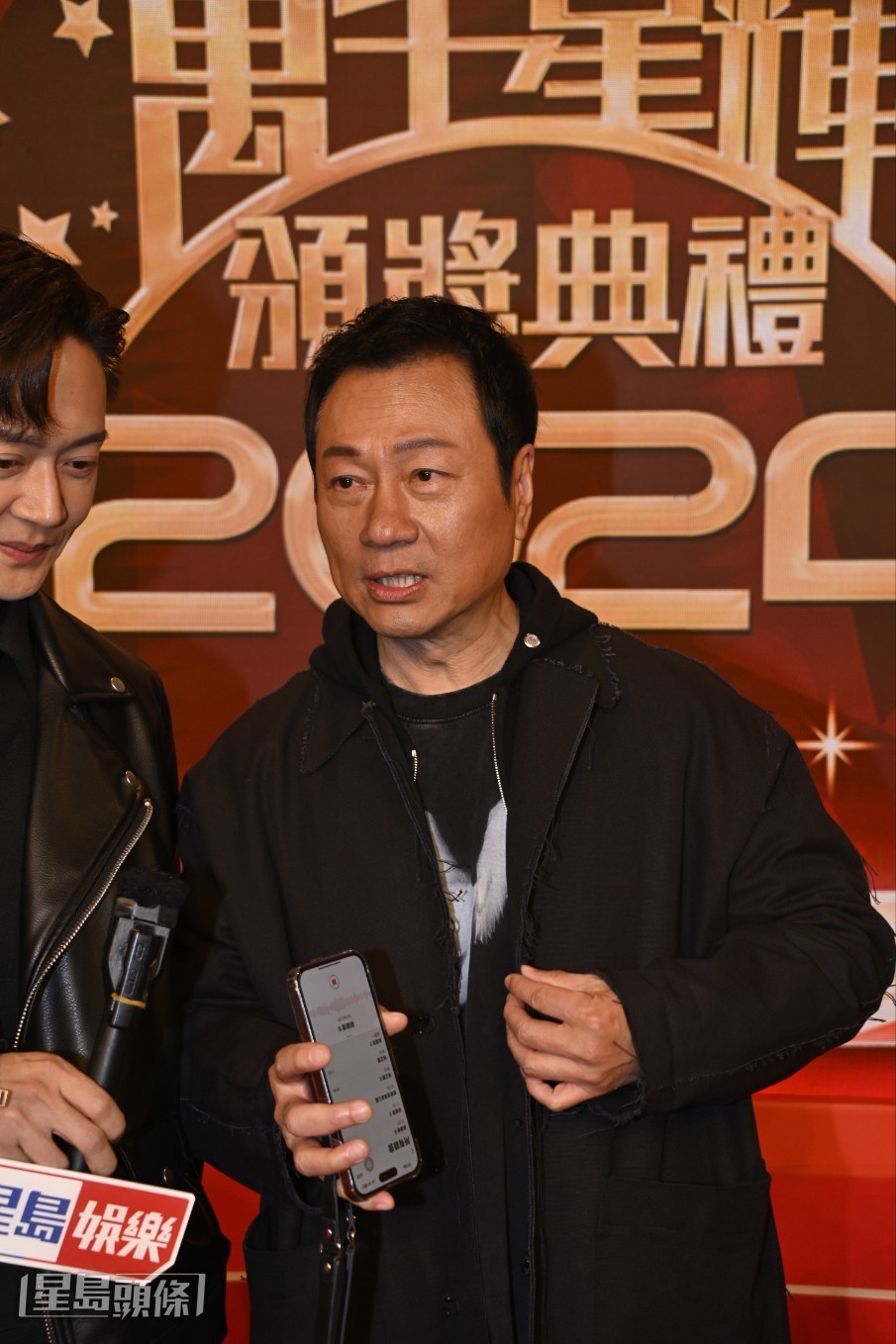 黎耀祥讚振朗在《反黑英雄》演出有突破。 黎耀祥讚振朗在《反黑英雄》演出有突破。