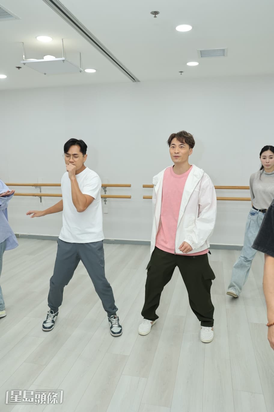 黃劍文透露音樂劇將由原先6場加至7場。 黃劍文透露音樂劇將由原先6場加至7場。