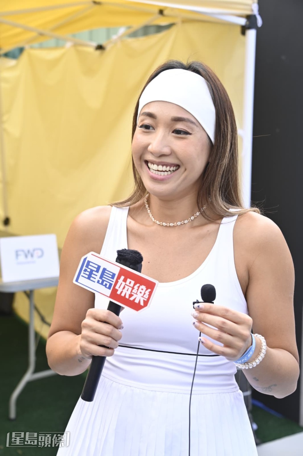 唱歌方面,鄧穎芝指自己仍有團火,但不會跟以前一樣自資出碟。 唱歌方面,鄧穎芝指自己仍有團火,但不會跟以前一樣自資出碟。