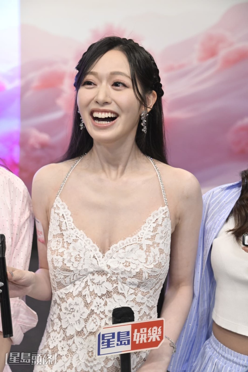 馮盈盈分享了不少選美貼士給師妹。