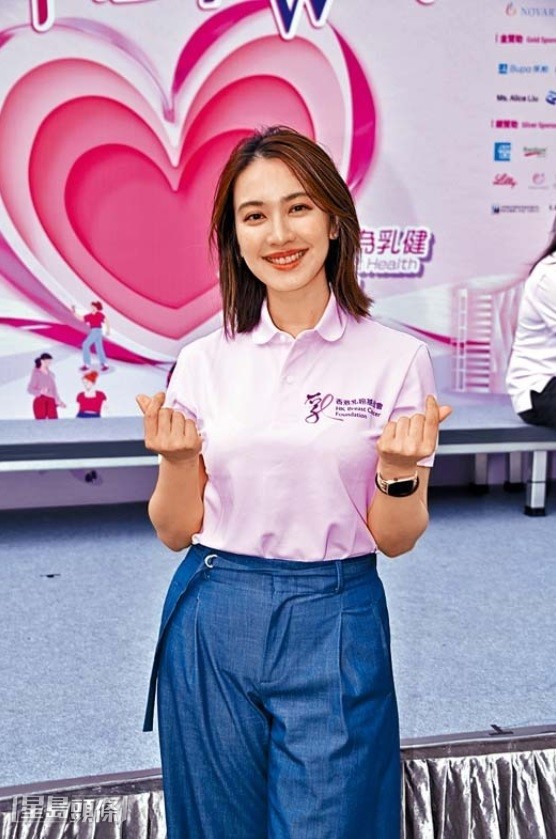 俞可程視師姐朱千雪為目標。 俞可程視師姐朱千雪為目標。