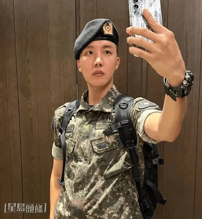 據知Suga亦將於本月21日退伍。 據知Suga亦將於本月21日退伍。