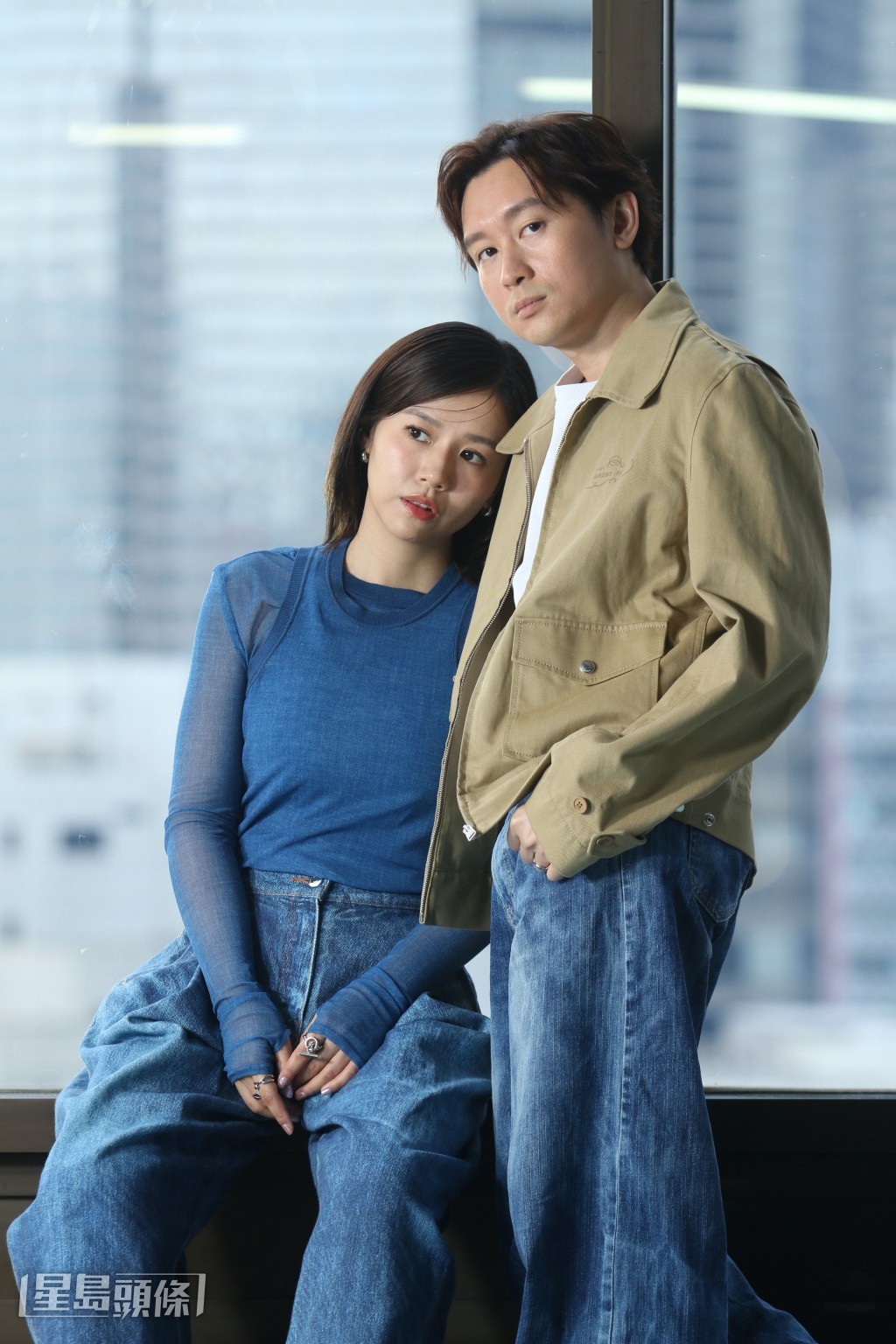 凌文龙在张继聪Workshop活动上认识杨偲泳，赞对方转数快又大胆，形容她表演时，说话犹如「轰炸机」，令对手难以招架。