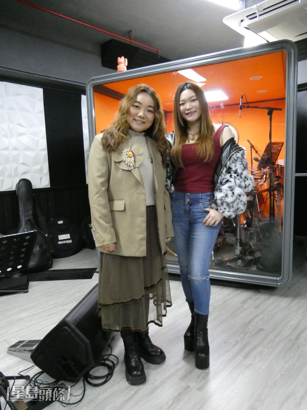 有份出席賈思樂演唱會綵排的黃博和黃洛妍，均大讚前輩賈思樂為人友善。