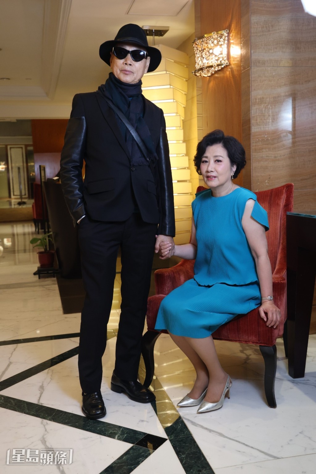 汪阿姐對工作一向是嚴肅認真,今次旅程則更學會放鬆、享受,令枕邊人家英哥都刮目相看。 汪阿姐對工作一向是嚴肅認真,今次旅程則更學會放鬆、享受,令枕邊人家英哥都刮目相看。