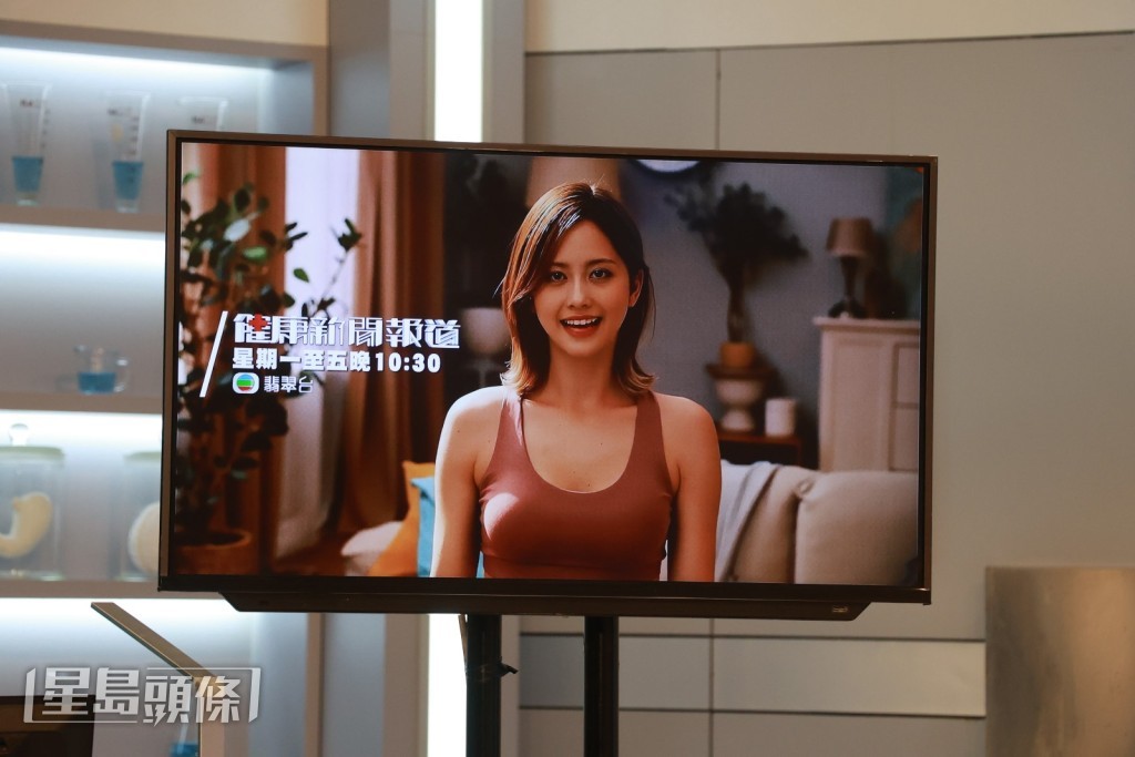 節目中加入「AI記者」Sammi。 節目中加入「AI記者」Sammi。