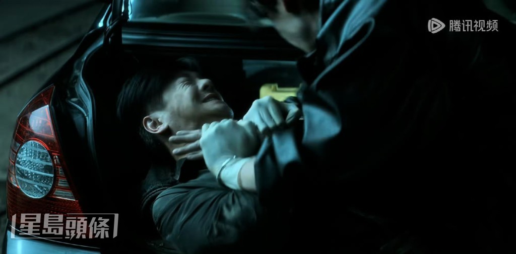 炎拓帮助聂九罗执手尾。