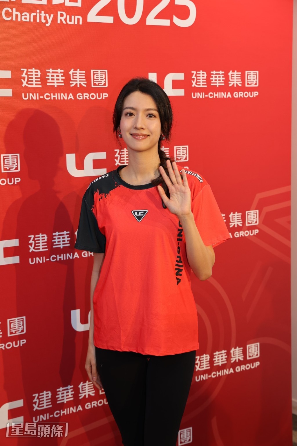 有傳她與TVB將完約,蔡思貝表示只是傳言,但避談合約年期。 有傳她與TVB將完約,蔡思貝表示只是傳言,但避談合約年期。