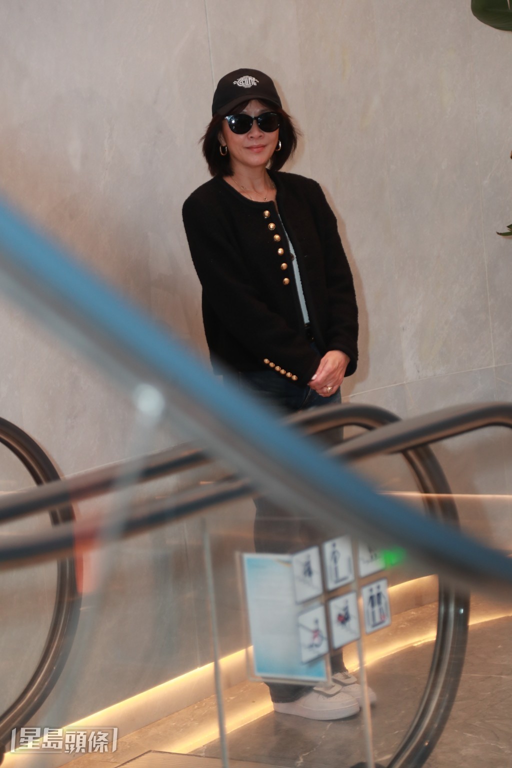 對於得獎後公開多謝太太劉嘉玲，梁朝偉說：「佢咁多年一直默默支持同鼓勵我，我覺得我從來都冇多謝過佢，所以都應該趁呢個終身成就獎講一講。」