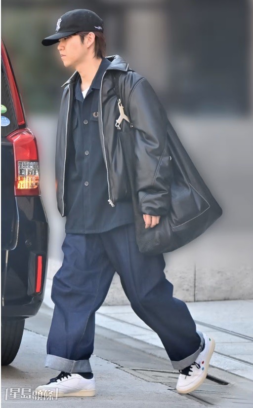 若井今年3月被《FRIDAY》拍到與「I級美胸」未梨一花過夜。 若井今年3月被《FRIDAY》拍到與「I級美胸」未梨一花過夜。