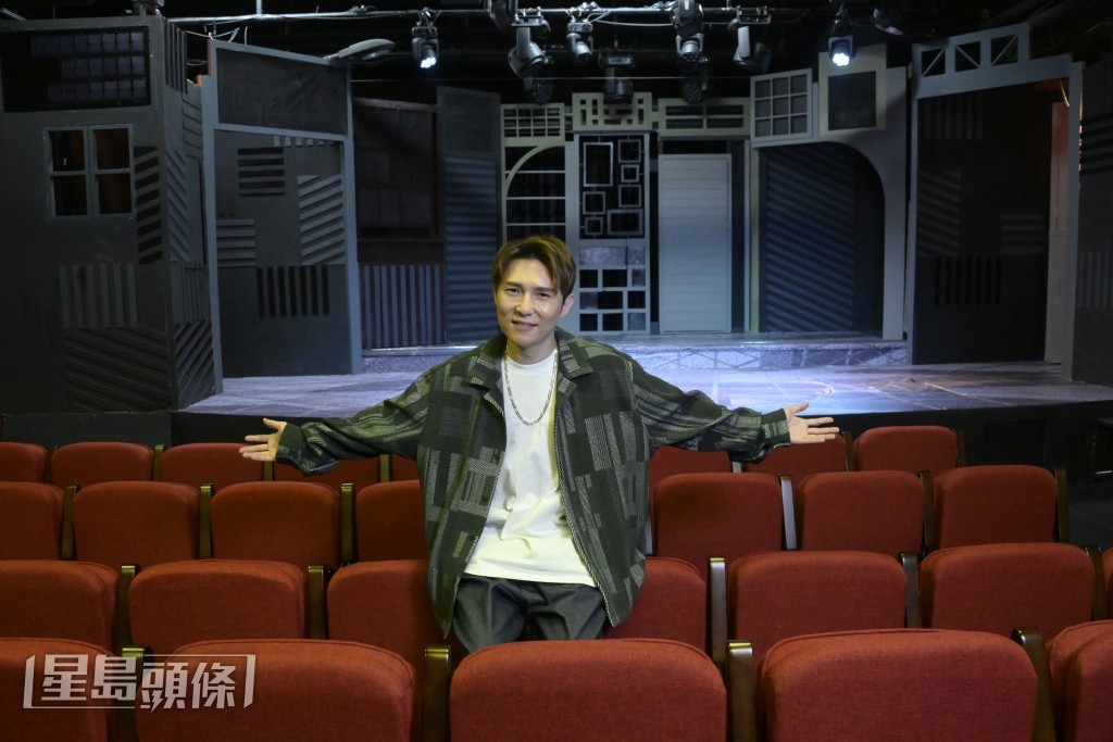 刘威煌坦言当年初入行时因自卑变自大，现在成熟了，更懂得面对自己的弱点。