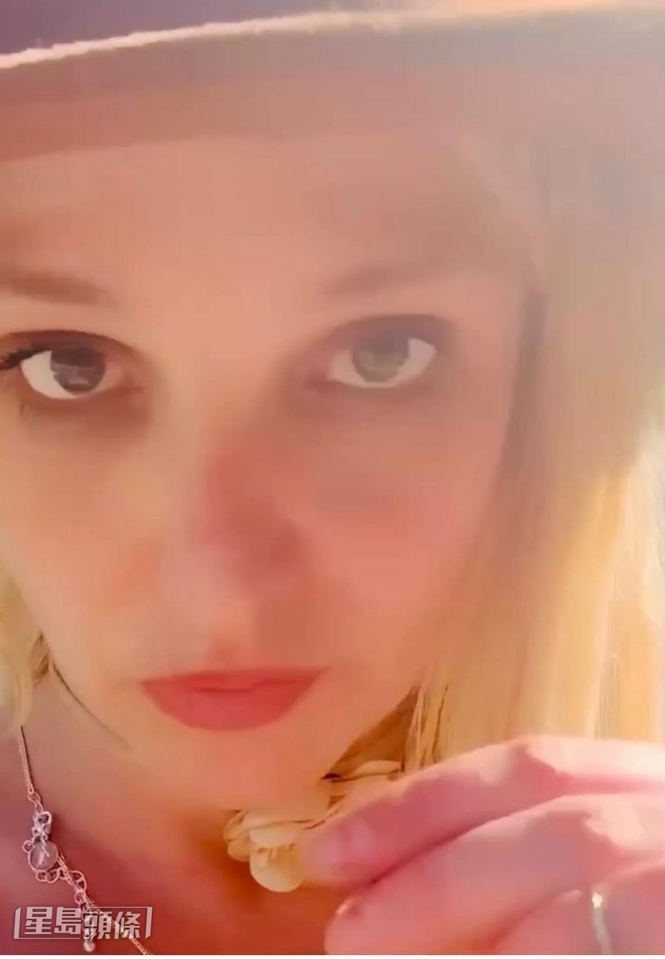 Britney被指最近積極與兩子修補關係。 Britney被指最近積極與兩子修補關係。