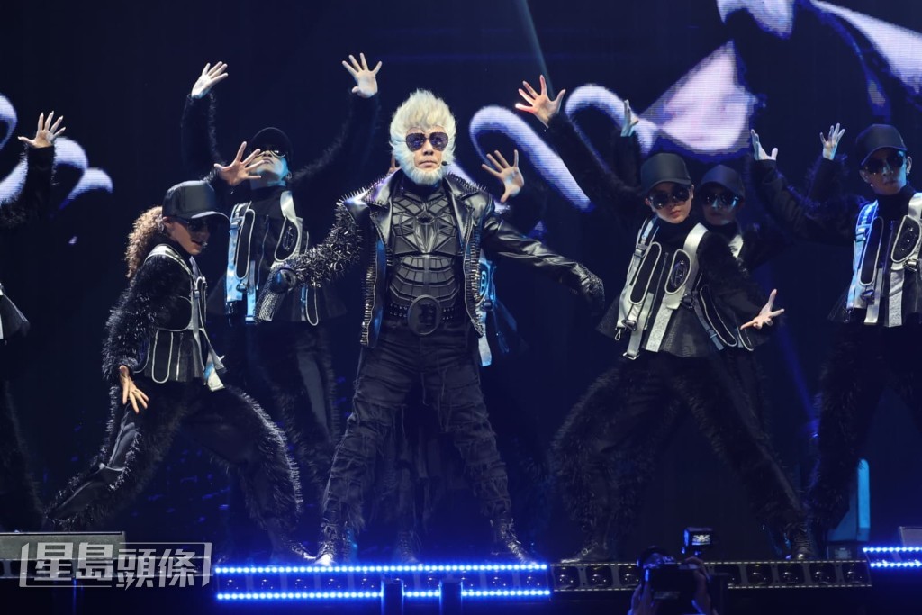 Dicky以齊天大聖look演出。 Dicky以齊天大聖look演出。