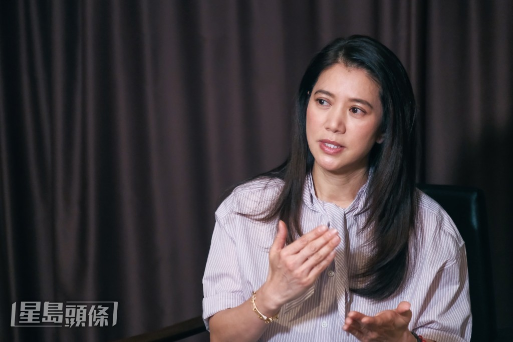 與老公張智霖育有一子的袁詠儀笑謂不抗拒像戲中一樣突然有喜。 與老公張智霖育有一子的袁詠儀笑謂不抗拒像戲中一樣突然有喜。