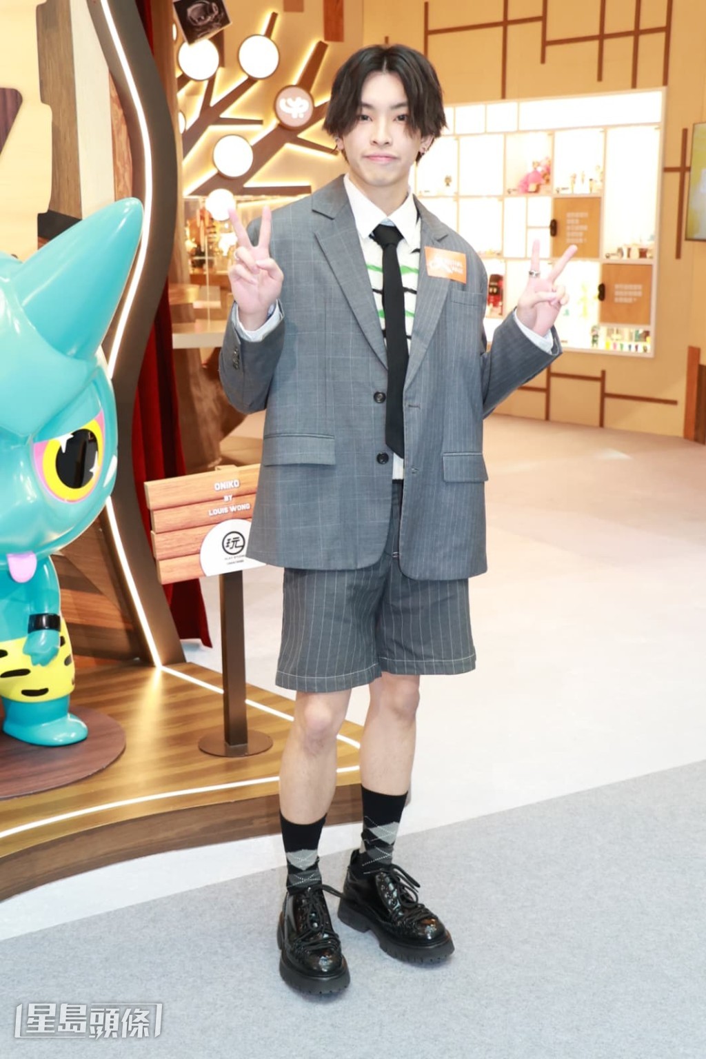 他笑言今日見到粉絲的支持很開心。