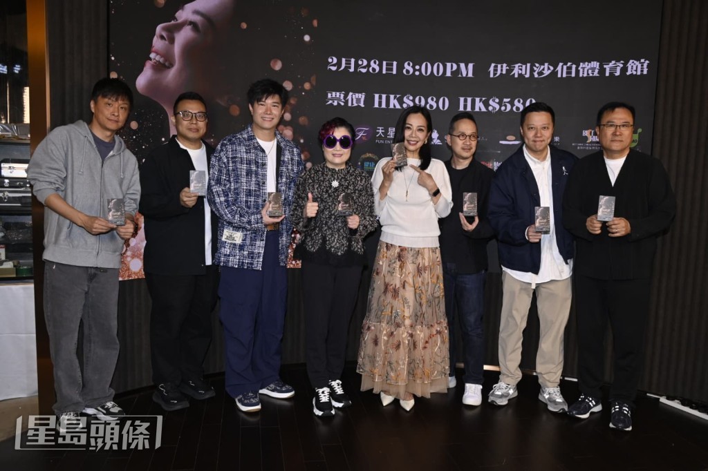 陳松伶對上一次在香港開演唱會已是2012年，今次再於香港開騷感到很開心。