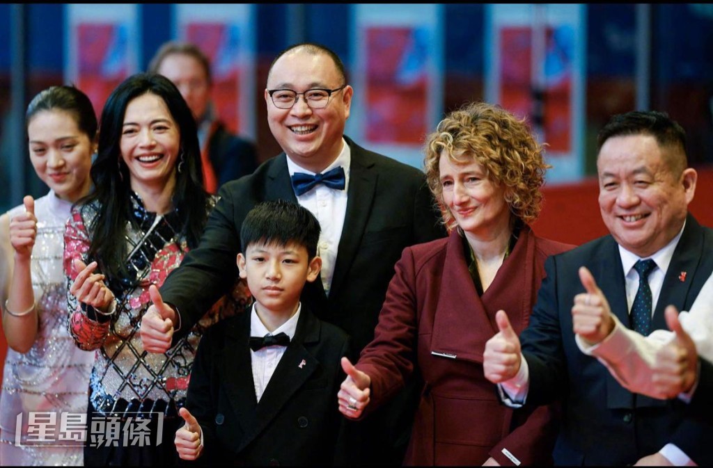 姚晨（左二）监制的主竞赛片《生息之地》昨亦在柏林举行首映。