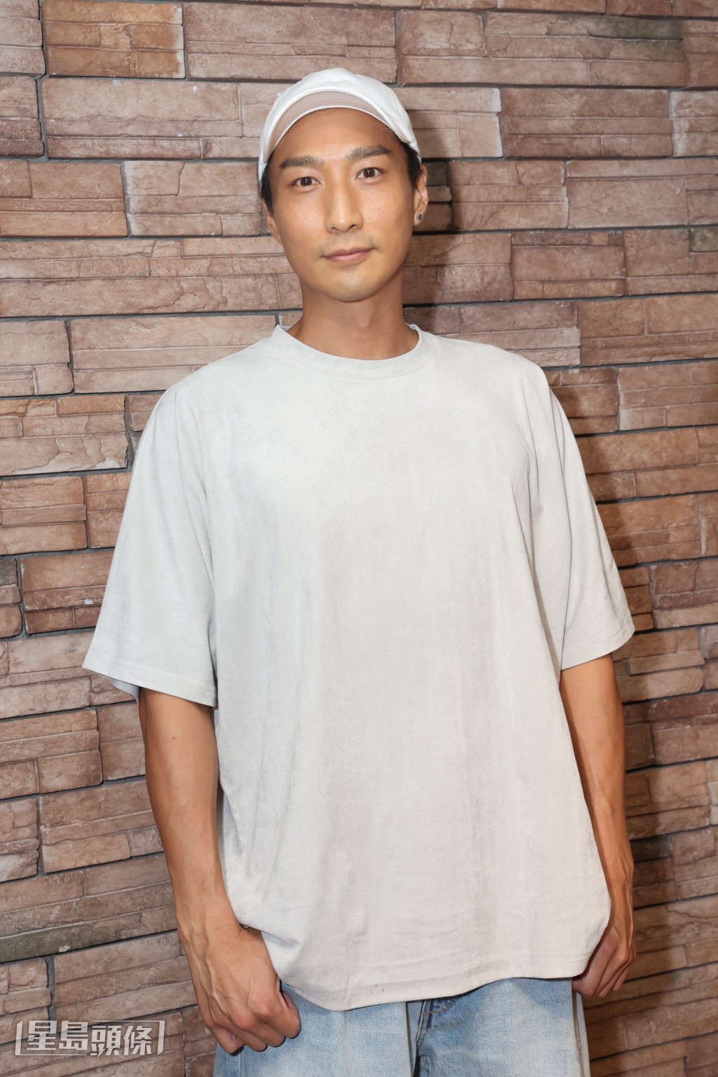 對於會否加快速度追求姚子羚,徐偉棟說:「慢慢嚟。」 對於會否加快速度追求姚子羚,徐偉棟說:「慢慢嚟。」