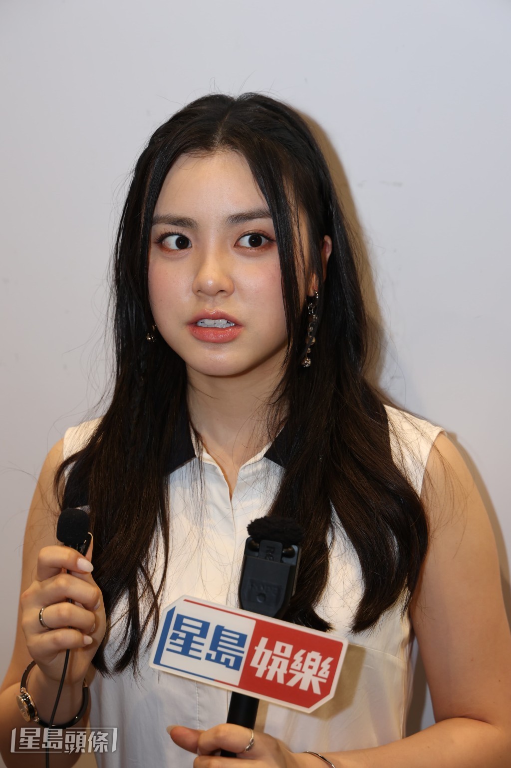 問到可會邀請炎明熹(GiGi)入場欣賞她首度參演音樂劇《三•八》,姚焯菲坦言會。 問到可會邀請炎明熹(GiGi)入場欣賞她首度參演音樂劇《三•八》,姚焯菲坦言會。