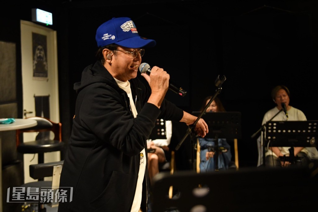 每站巡迴演唱會,校長坦承去到尾聲都會很不捨。 每站巡迴演唱會,校長坦承去到尾聲都會很不捨。