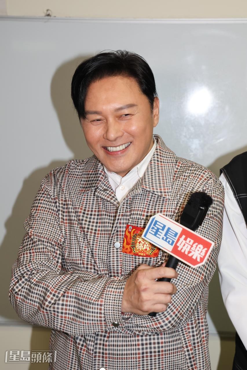 曹永廉否認要培育兒子入行。