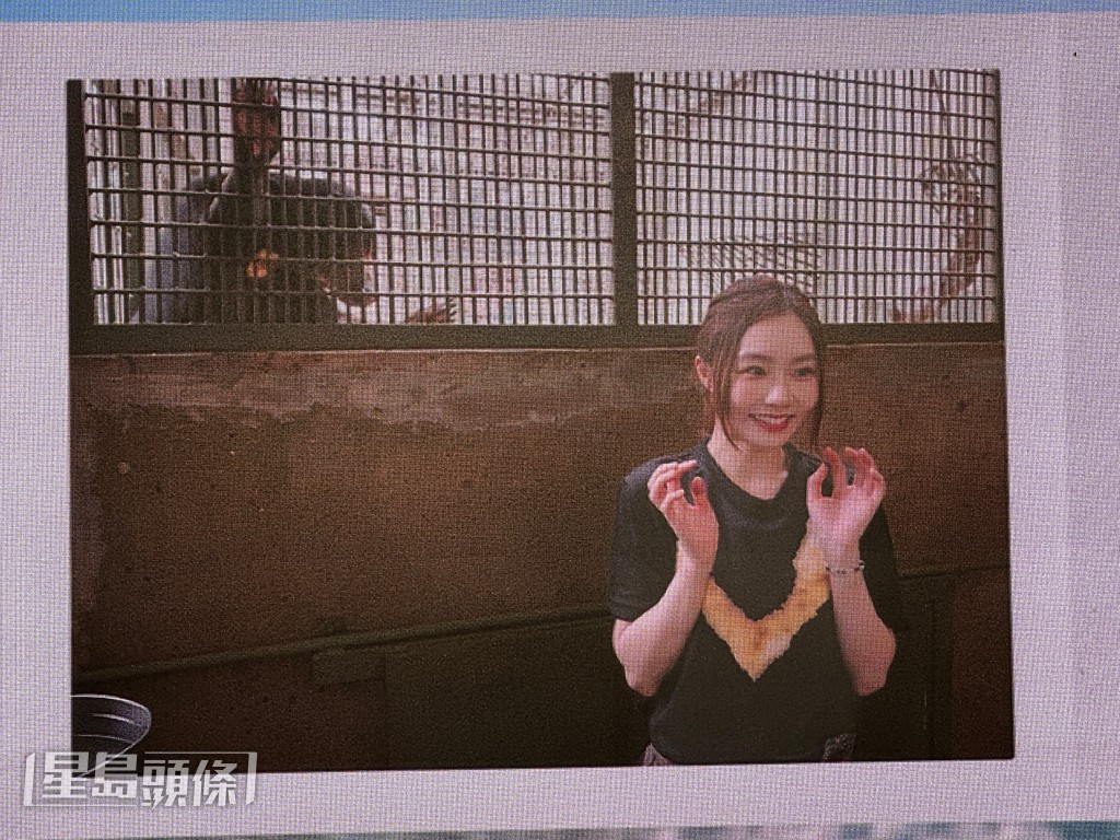 葛綽瑤好似好驚咁! 葛綽瑤好似好驚咁!