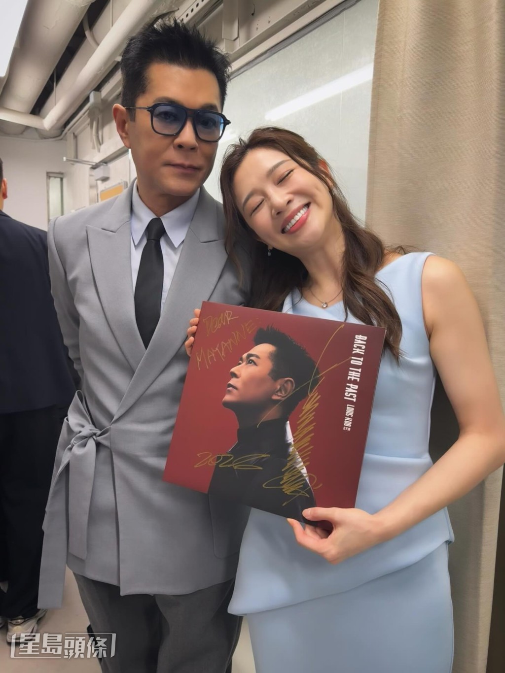 麥美恩在後台與古仔共處一分鐘。