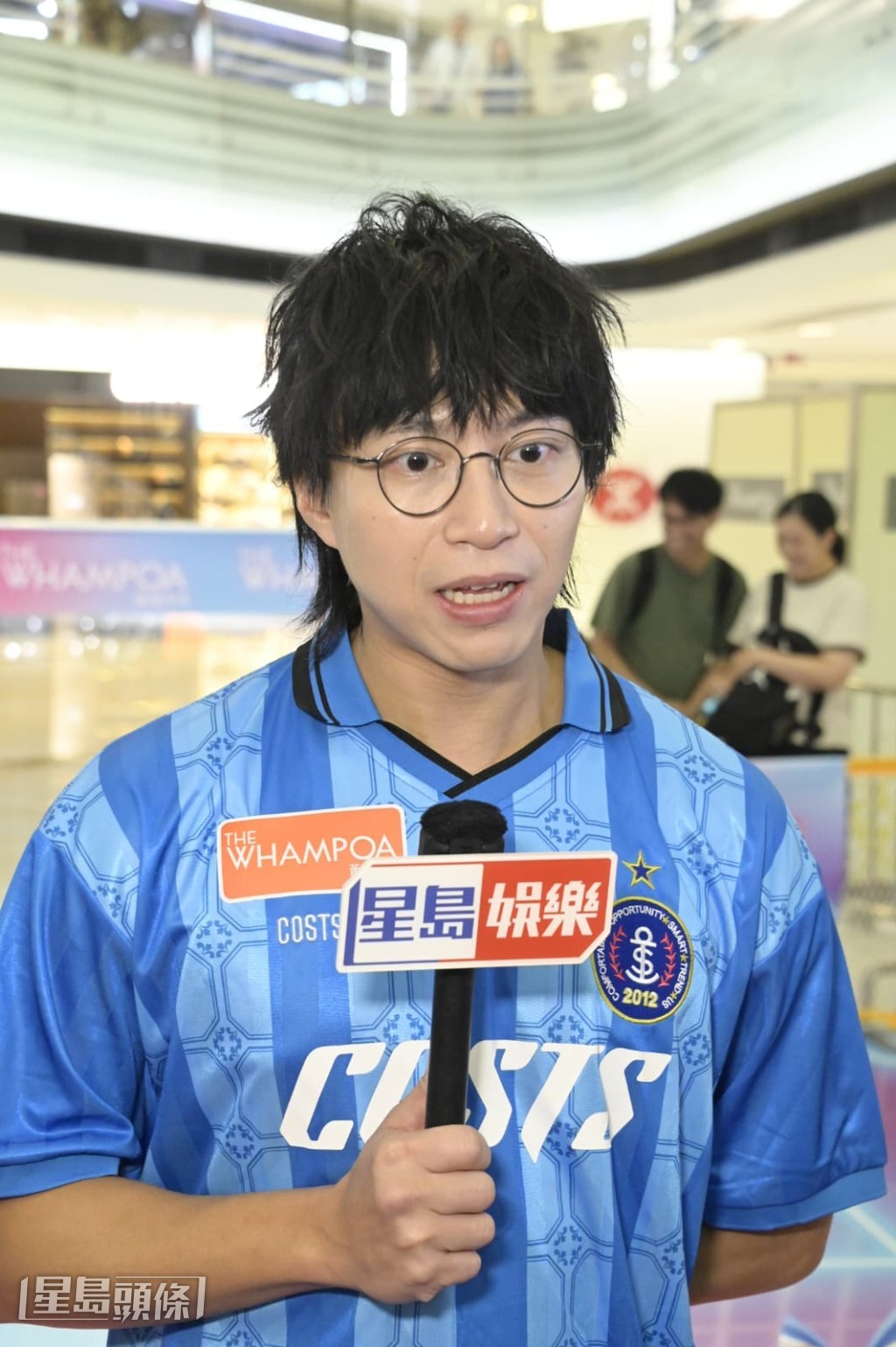 坤哥稍後同胡鴻鈞去美加登台,他指老婆也會一起去,工作之後留在當地旅遊。 坤哥稍後同胡鴻鈞去美加登台,他指老婆也會一起去,工作之後留在當地旅遊。