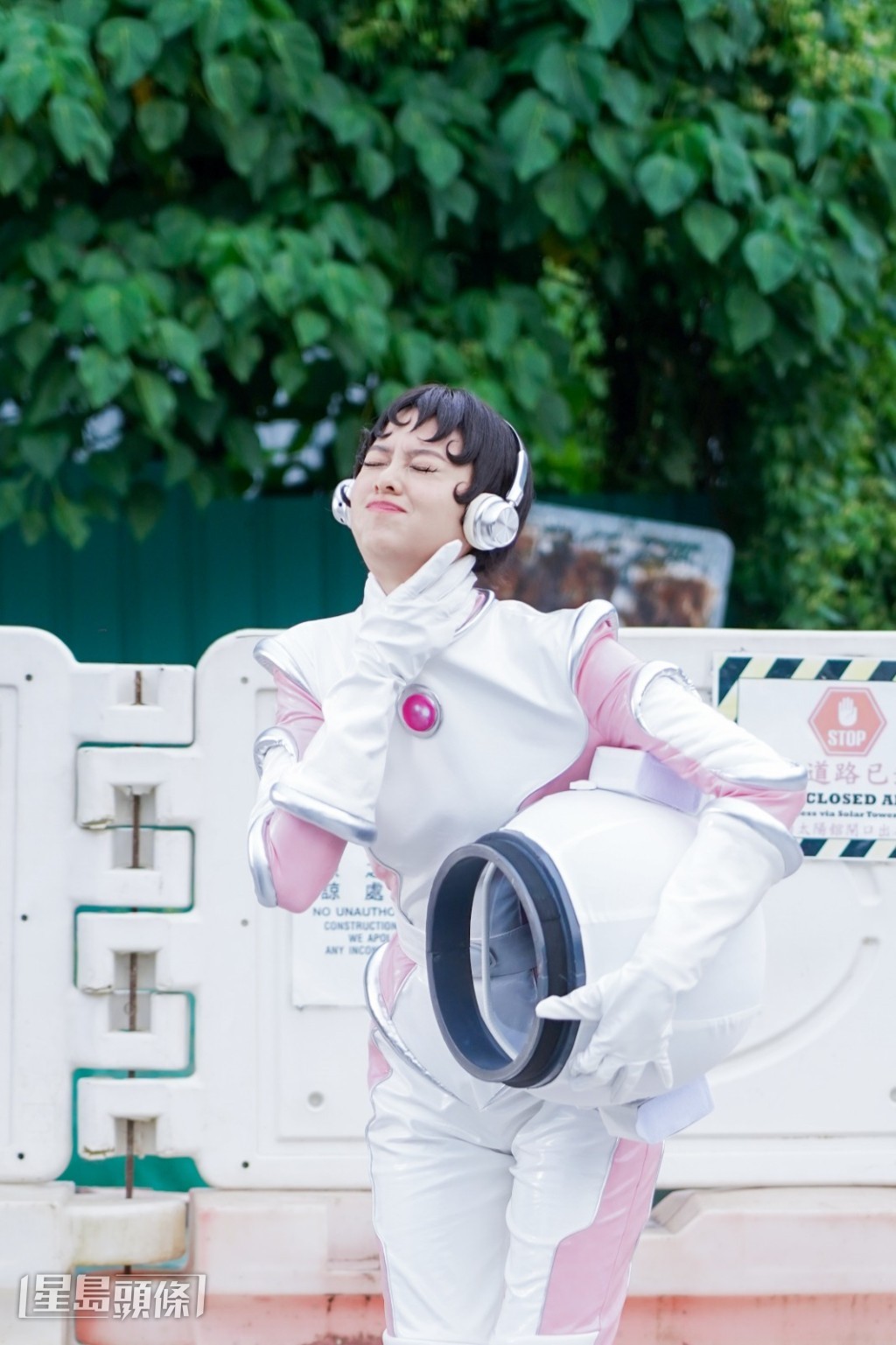 耳目一新的形象令歌迷大呼驚喜。 耳目一新的形象令歌迷大呼驚喜。