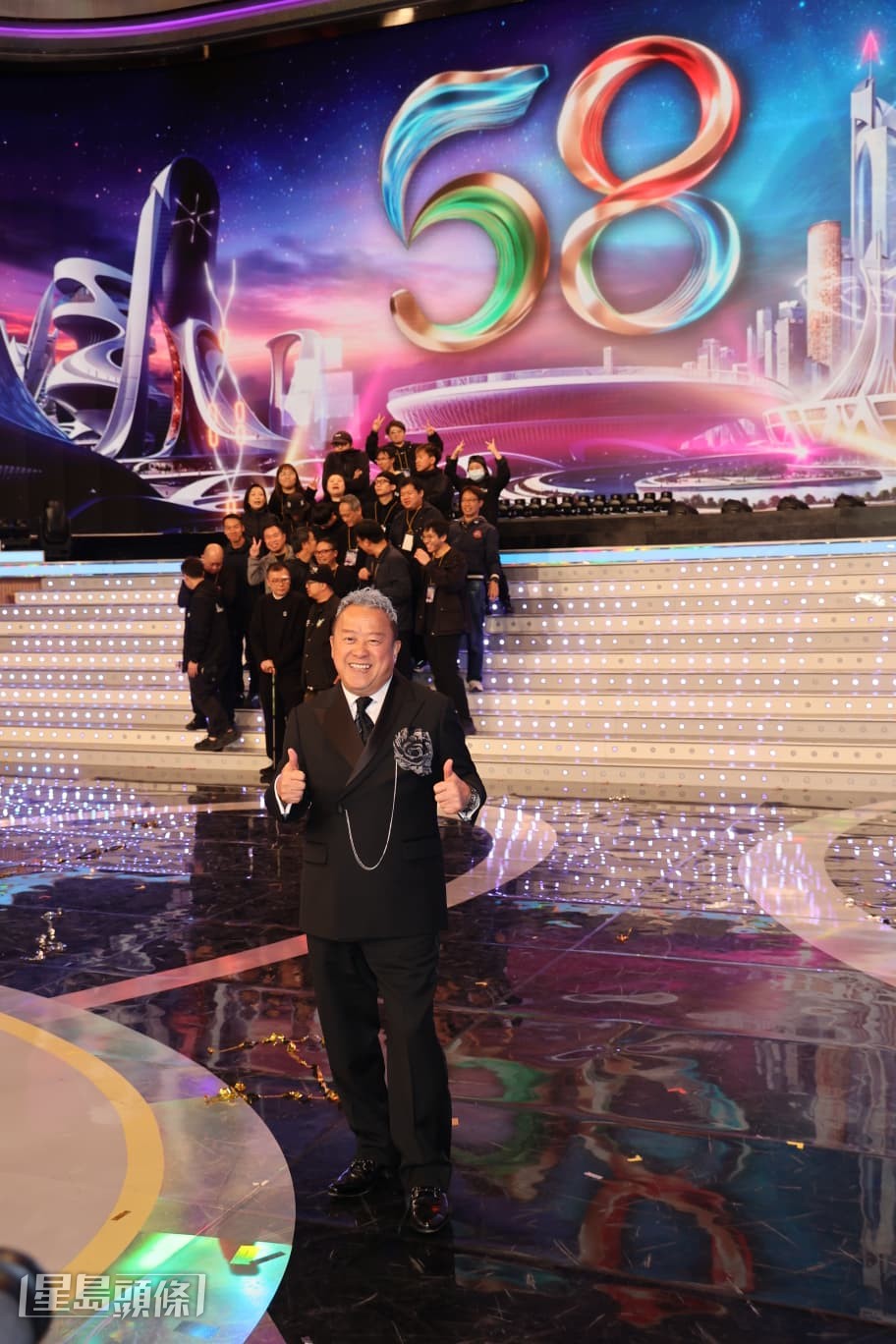 問到合約年期至幾時，他則表示不知。