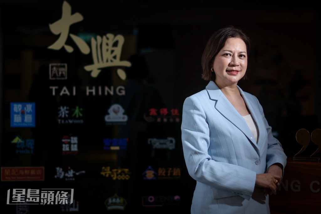 陳淑芳表示，將視乎盈利狀況為現有門店安排翻新，明年會重啟開店計劃，但不會盲目追求店舖數量。