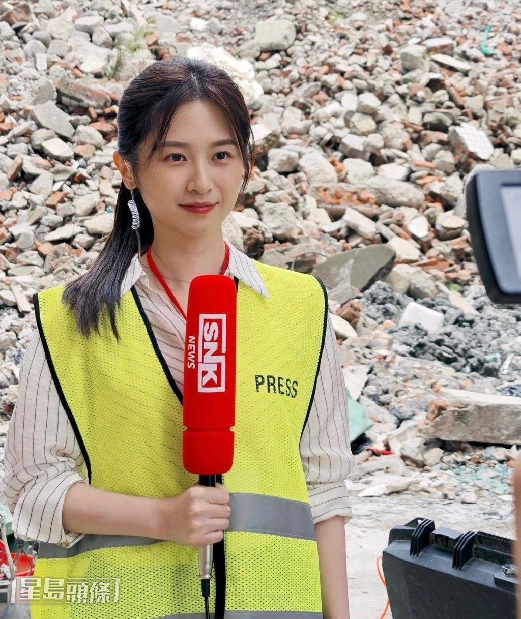 她在《新聞女王2》演SNK News記者，表現受到好評。