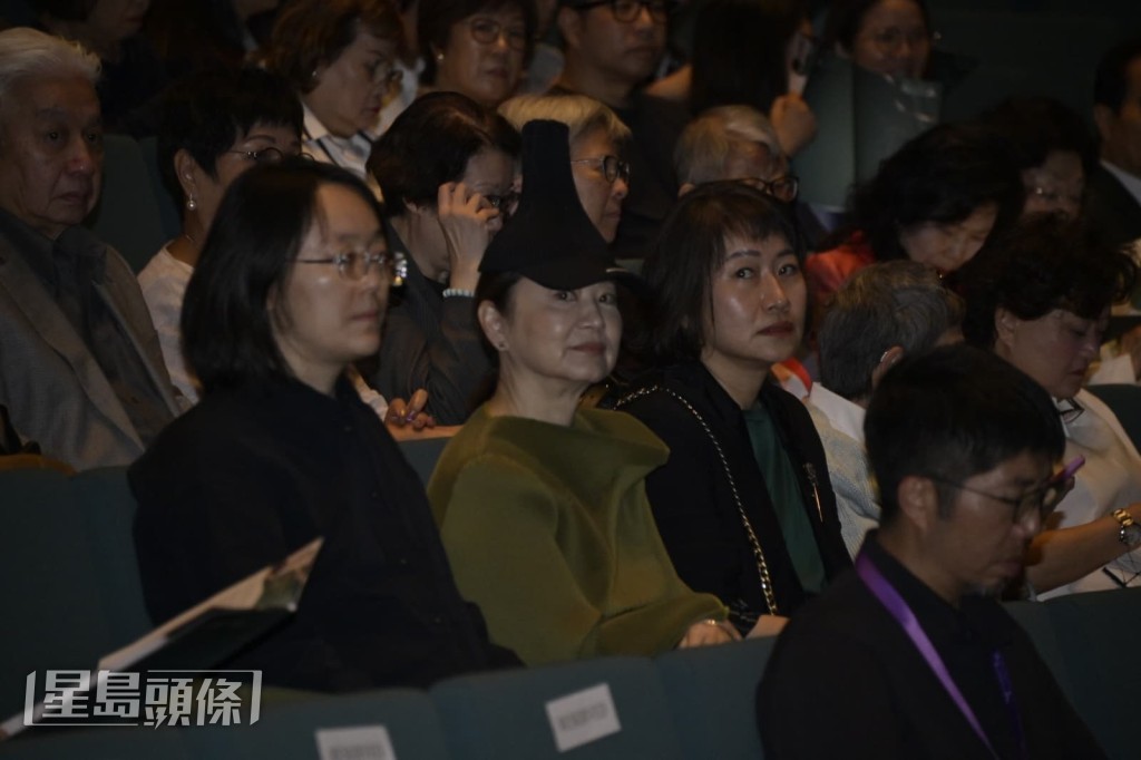林青霞撐場支持徐克。