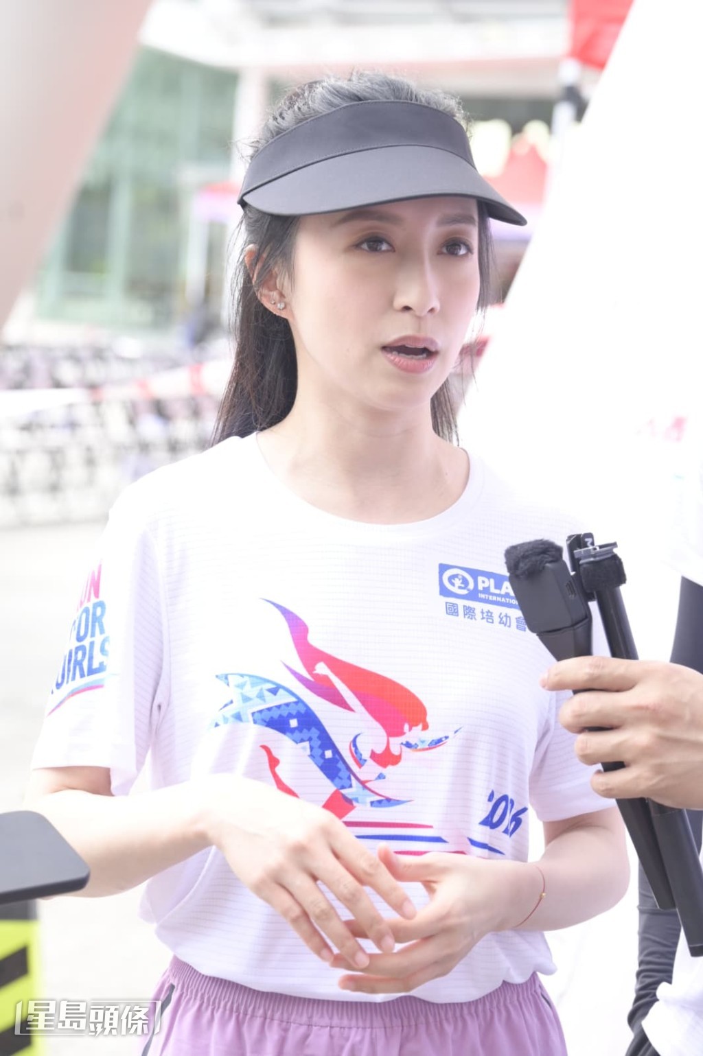談到工作狀況,龔嘉欣透露將會拍新劇。 談到工作狀況,龔嘉欣透露將會拍新劇。