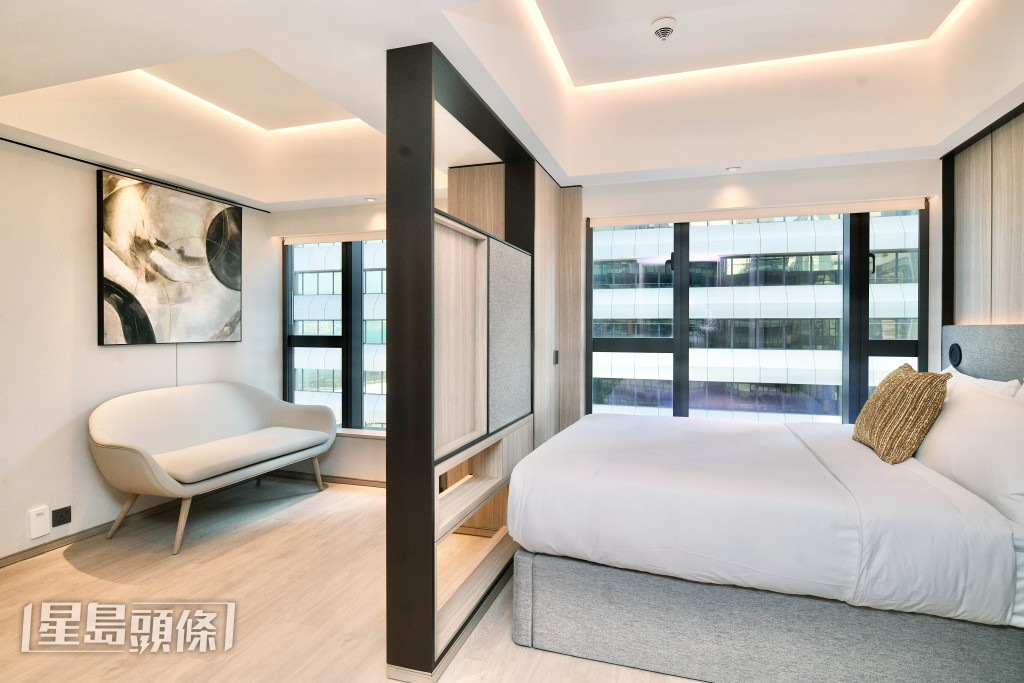 中環寶軒酒店的服務式公寓共112間套房，最低月租4.1萬元。