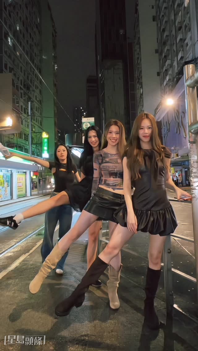 倪樂琳(左一)經常約埋一班魔音姊妹拍有趣短片。 倪樂琳(左一)經常約埋一班魔音姊妹拍有趣短片。