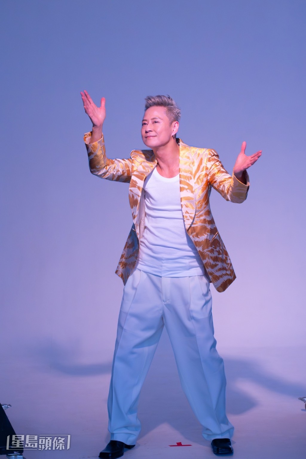 蔡一傑(傑仔)說:「我哋由早上開始,拍咗接近七個小時。我噚晚敷咗幾個mask先至瞓,確保今日好fresh。」 蔡一傑(傑仔)說:「我哋由早上開始,拍咗接近七個小時。我噚晚敷咗幾個mask先至瞓,確保今日好fresh。」