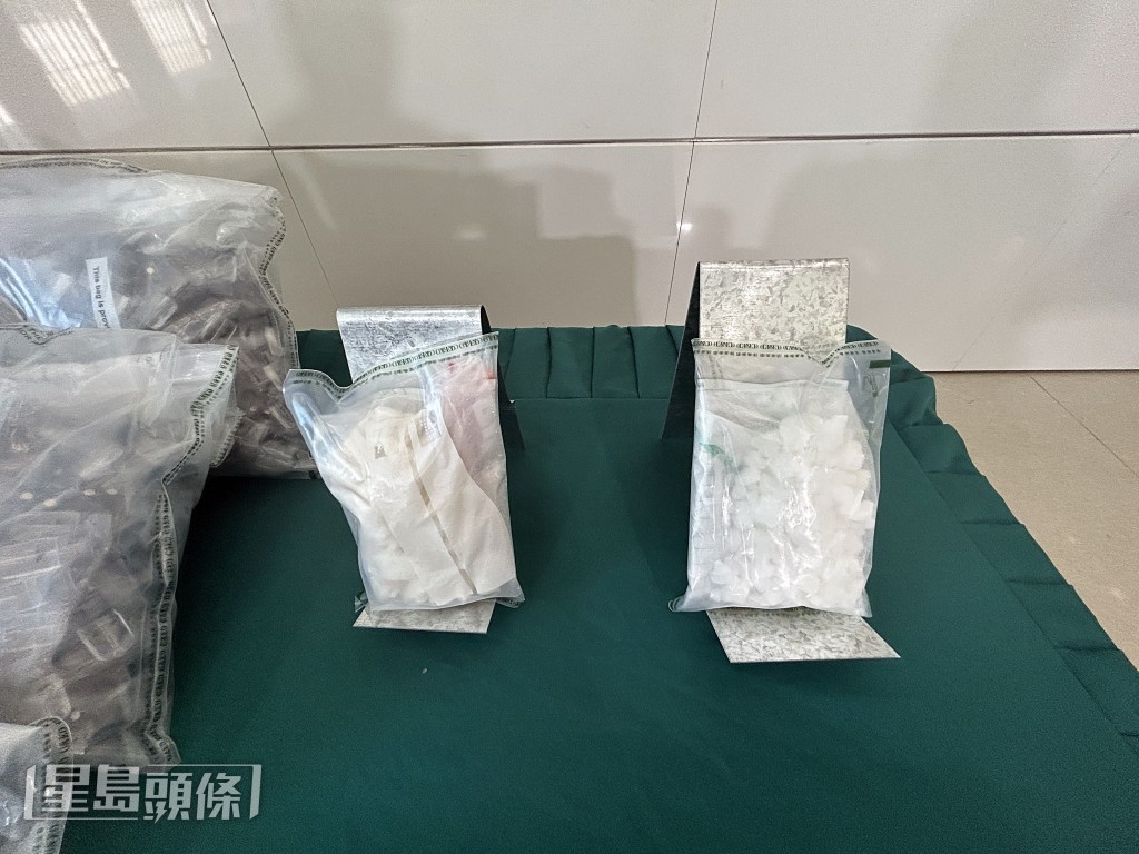 海關展示證物。林思明攝