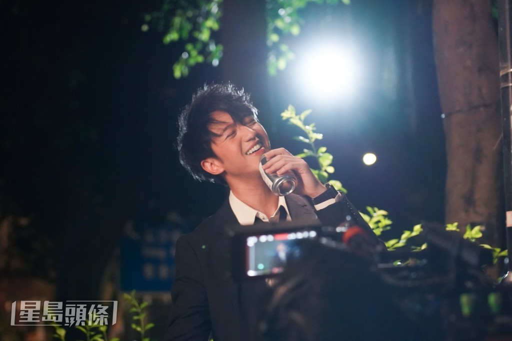 Jay又透露最近翻睇宮崎駿的《龍貓》,和小時候看的感受好不同。 Jay又透露最近翻睇宮崎駿的《龍貓》,和小時候看的感受好不同。