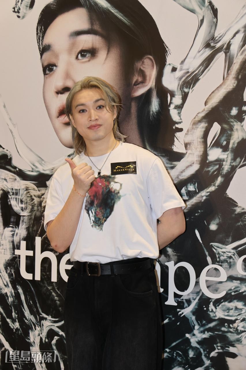 問到對演出是否滿意?他指身體狀態不似預期好,今晚則靠藥物將鼻水壓下去。 問到對演出是否滿意?他指身體狀態不似預期好,今晚則靠藥物將鼻水壓下去。