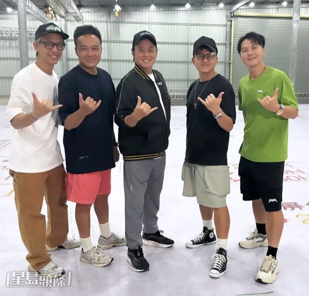 莫家淦雖想邀請譚校長(中)為演唱會做嘉賓,但就坦言天皇巨星很難請。 莫家淦雖想邀請譚校長(中)為演唱會做嘉賓,但就坦言天皇巨星很難請。