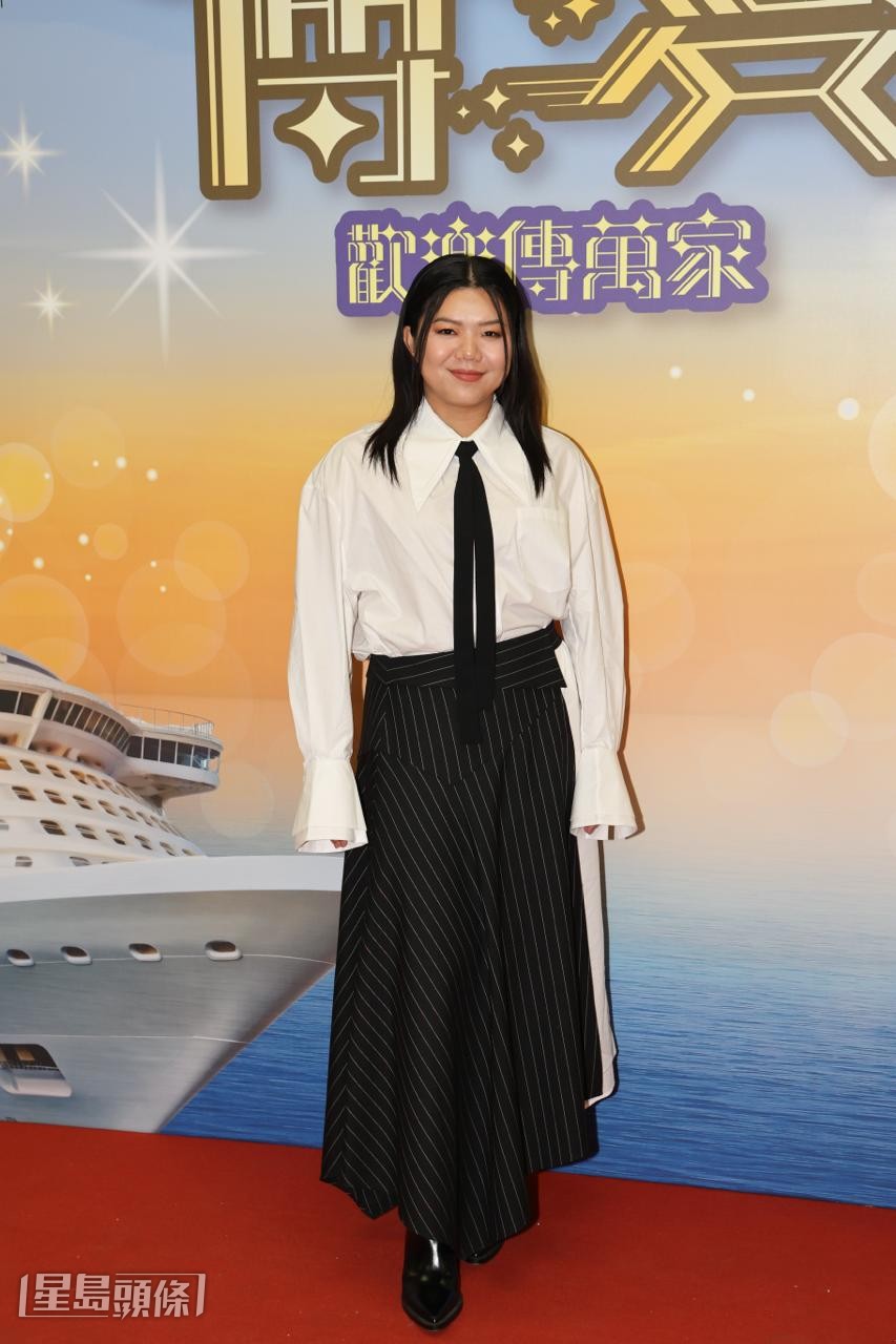 鄧小巧。 鄧小巧。